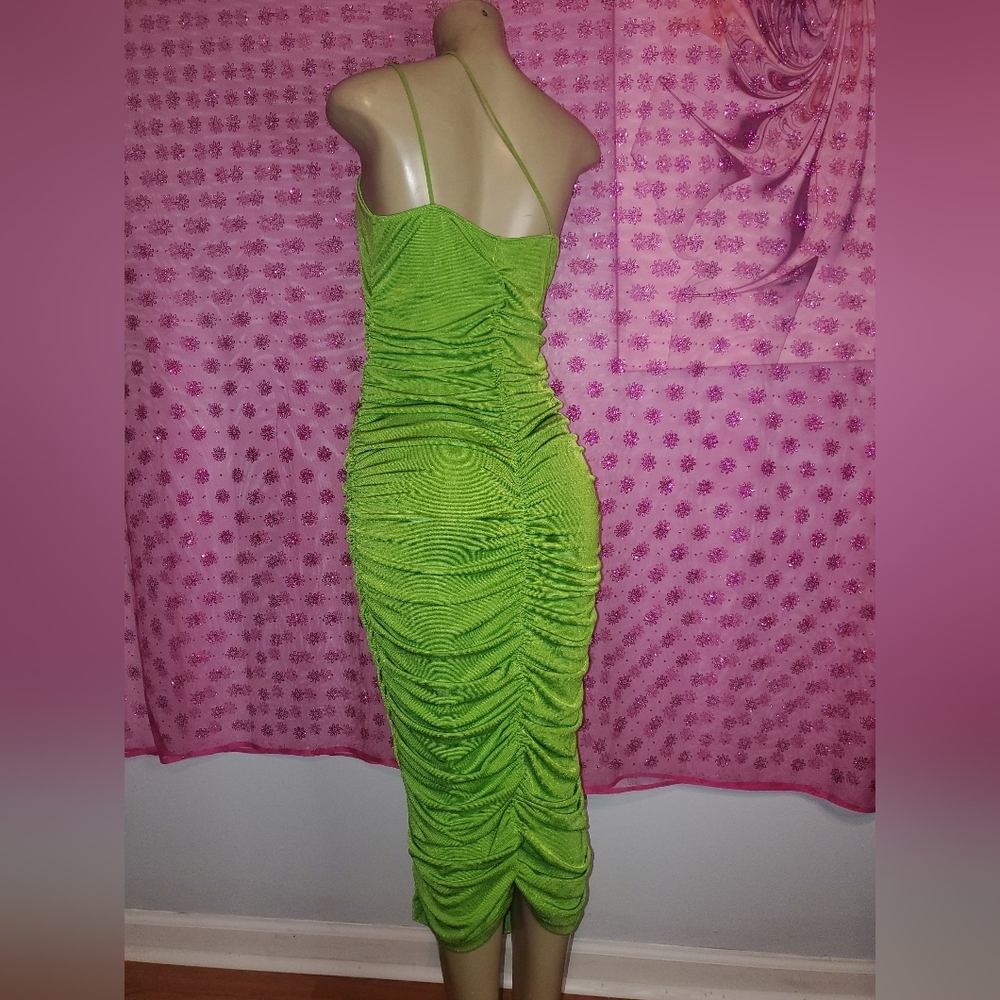 Green Rouched Party Dress - Picture 5 of 5